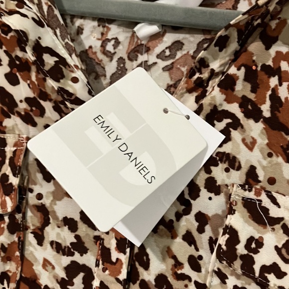 HOLIDAY DEAL! Emily Daniel’s Button Down Blouse - Picture 2 of 11